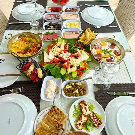 Отель Mountain View Agios Georgios (Kyrenia)